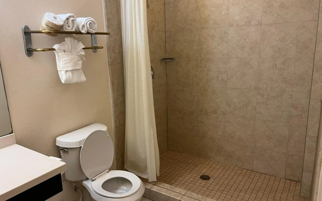 Sunchase Inn & Suites