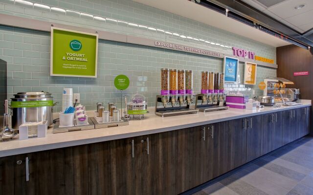 Tru By Hilton Monroe