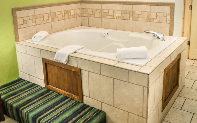 Quality Inn And Suites Rainwater Park