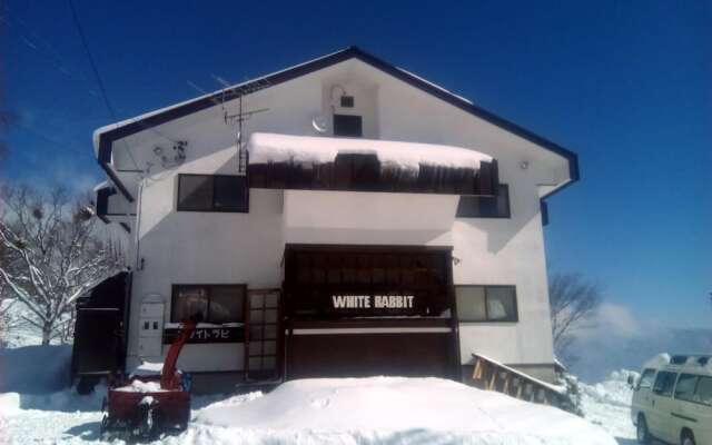Rental Lodge WHITE RABBIT Madarao kogen Cottage RABBIT