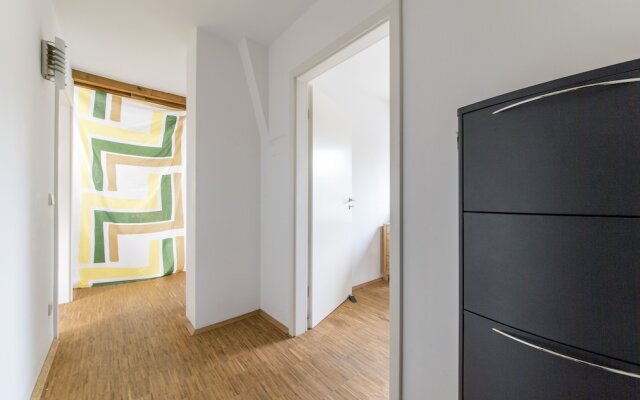 Private Room Geibelstraße