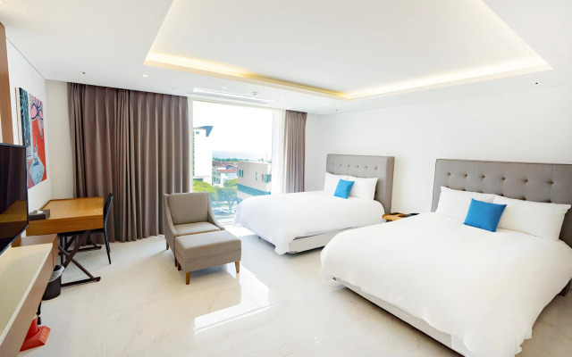 SweetMay Jeju Hotel
