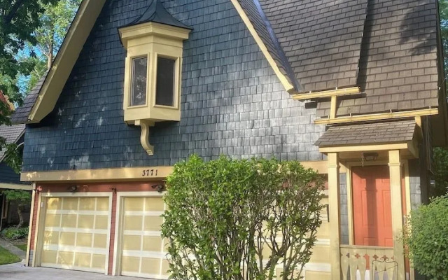 Spacious 3BR Stay Pet Friendly + Wi-fi