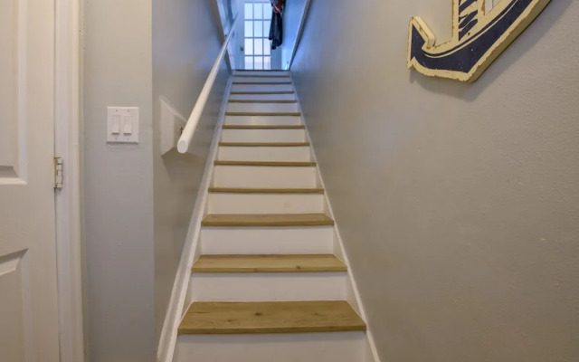Bayview Beach Condo