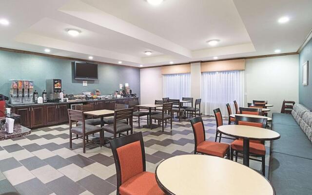 La Quinta Inn & Suites Glen Rose