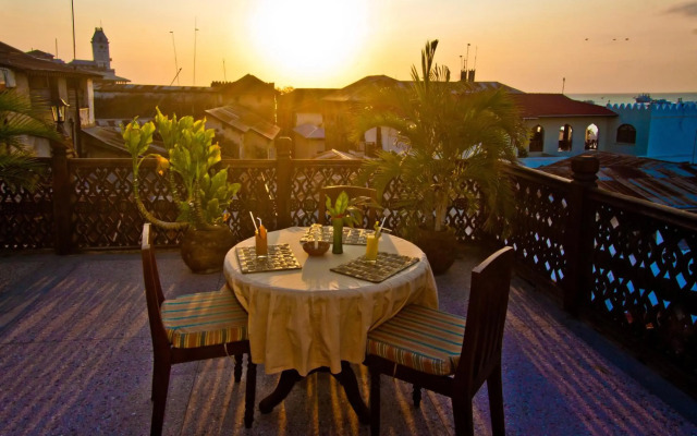 Asmini Palace Hotel