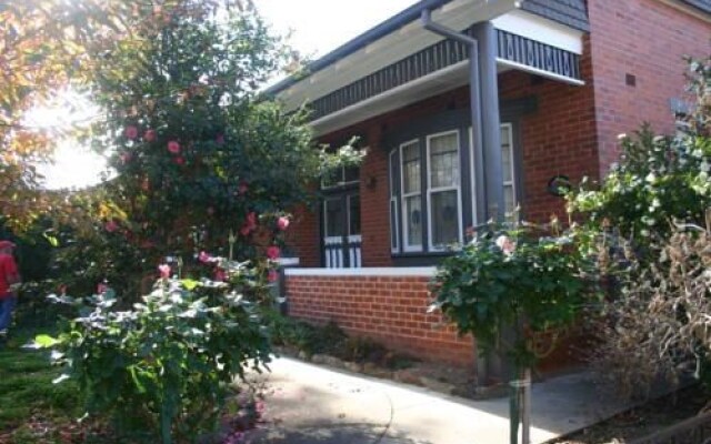 Executive Cottages Albury