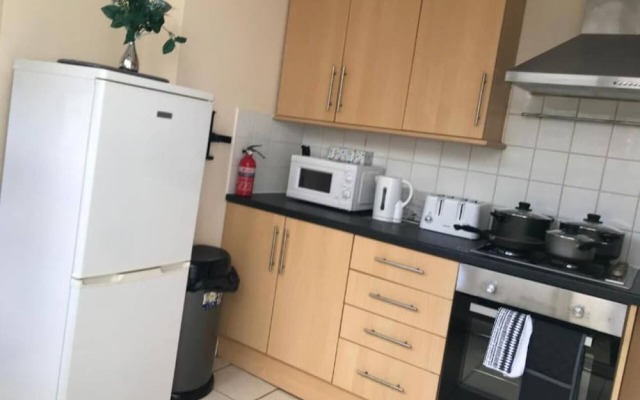 Cedar Villa - Inviting 5-bed House in Chatham-