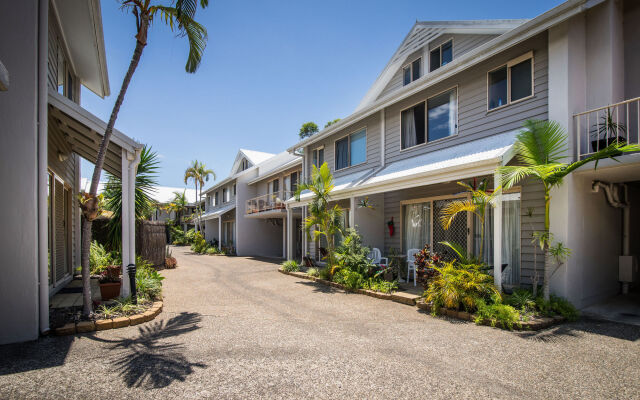 Pelican Beach Resort