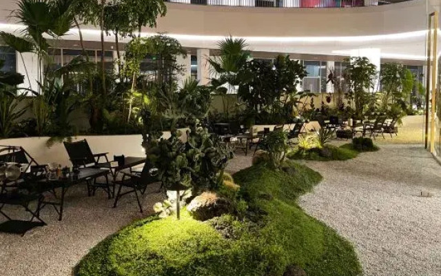 Summer Hotel