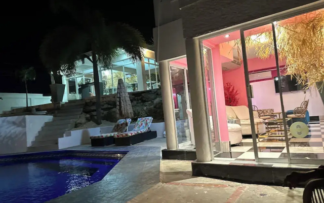 Onyx luxury rd