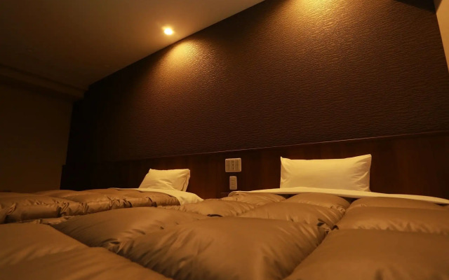 The Base Sakaihigashi Apartment Hotel