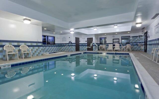 Hampton Inn & Suites Syracuse Dewitt