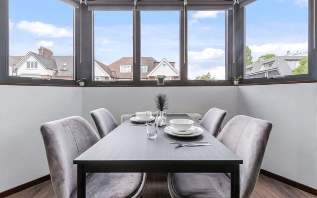Luxury Flat Near Leicester Square Central London