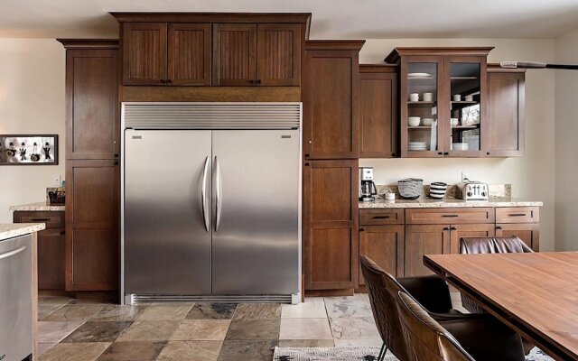 Old Town Luxury by Casago