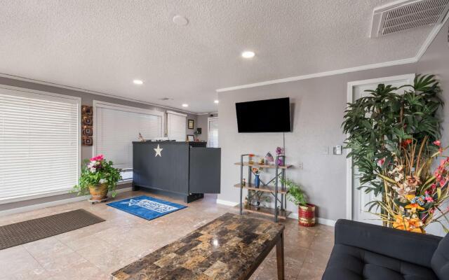 Americas Best Value Inn Woodward at 8th St