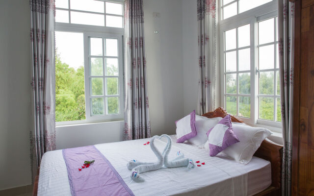 Beautiful Moon Hoi An Villa
