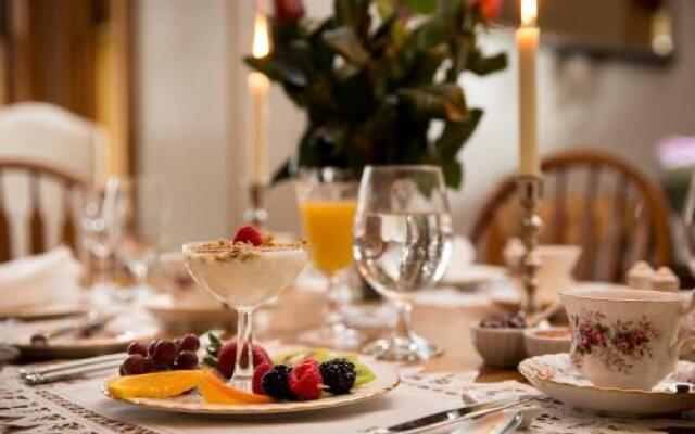 Hatfield House on Hibernia