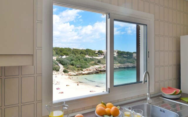 Mallorca Front Line Apartment With Terrace