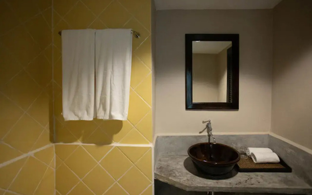 Motive Cottage Resort