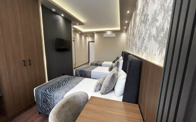 Grand Uskudar Hotel