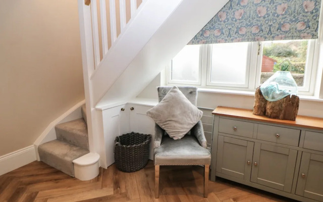 Netherdale House
