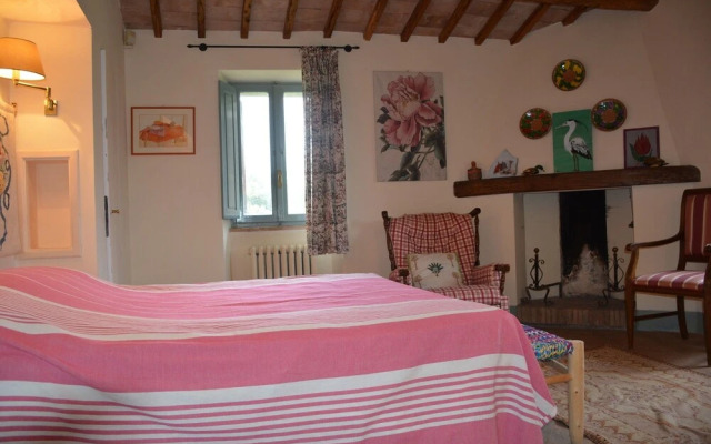 SCAPPO IN UMBRIA, Casale Monti