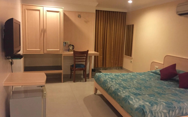 Hotel Sarthak – Guest Rooms – Bhopal