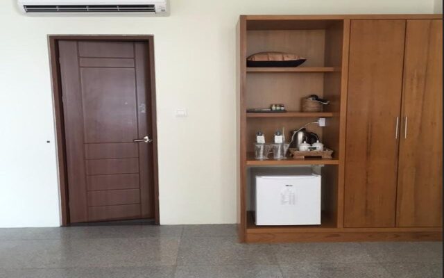 Ngwe Moe Hotel