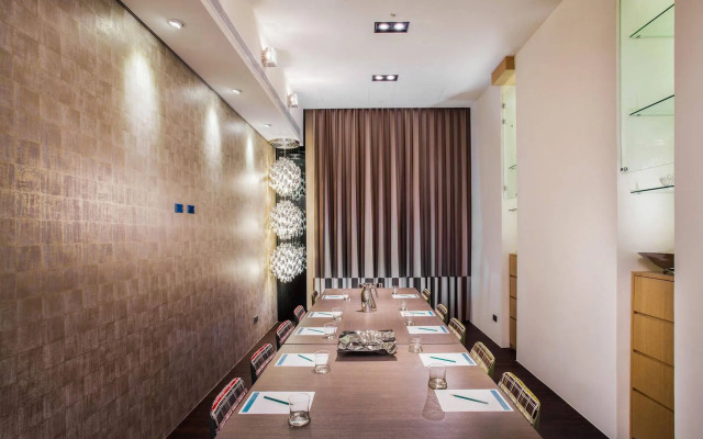 Lacle Hotel - Luzhou Taipei