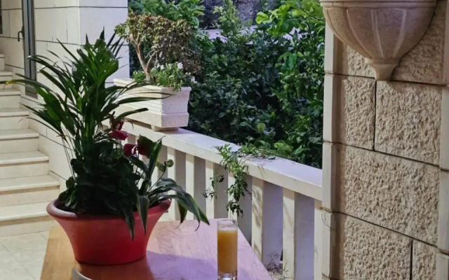 Maria's GuestHouse - Uphill View of Nazareth F