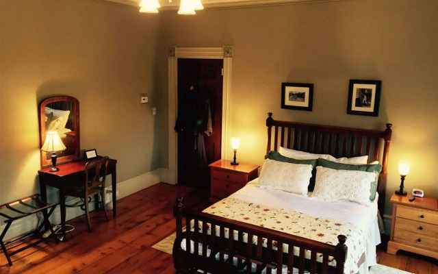 Borland House Inn