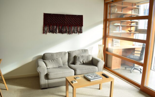 1 Bedroom Apartment in Battersea With Roof Terrace