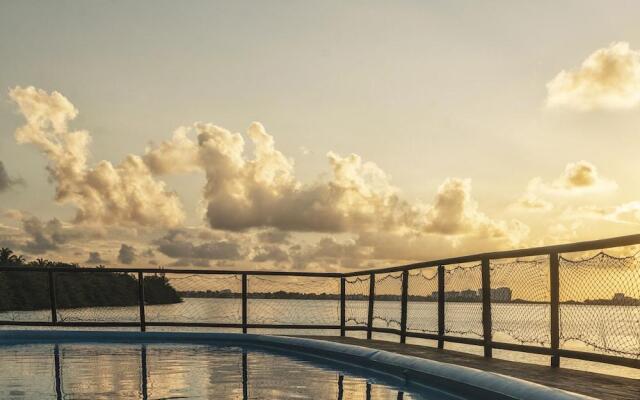 Señor Frogs Hostel - Adults Only