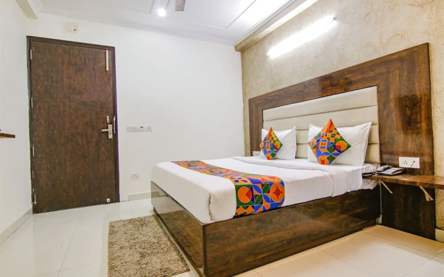Fabhotel Airport Avalon