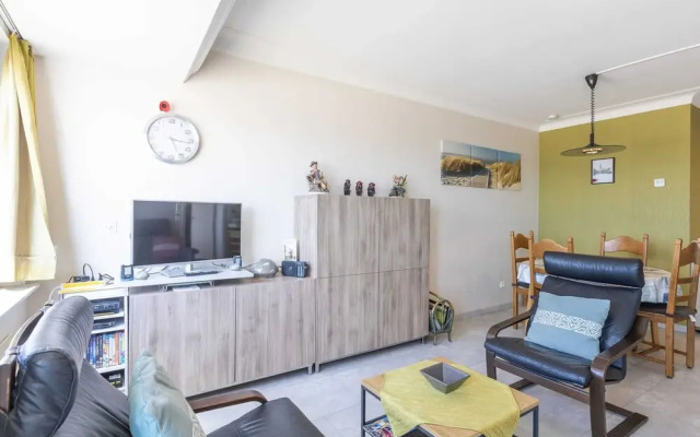 Nice Apartment With Shared Pool