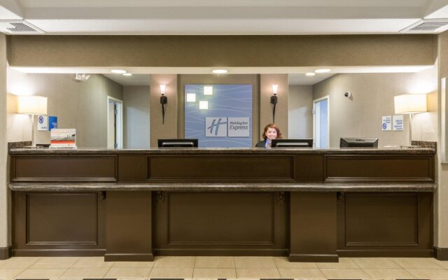 Holiday Inn Express Hotel & Suites Vacaville by IHG