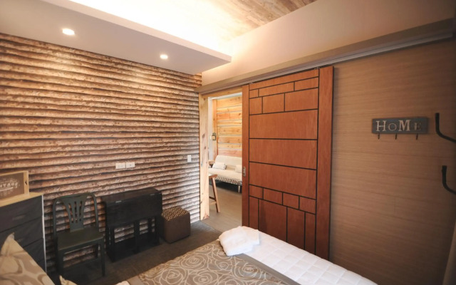 Pine Breeze Cottages