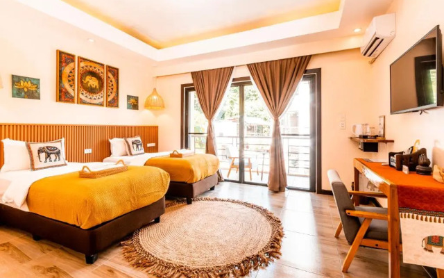 Molly Resort