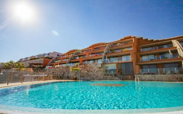 Serinity Amadores Apartments
