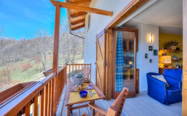 Rebecca's House (few steps from skiing)