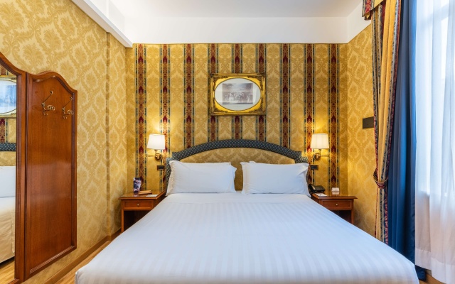 Economy Double room (full double bed and sofa)