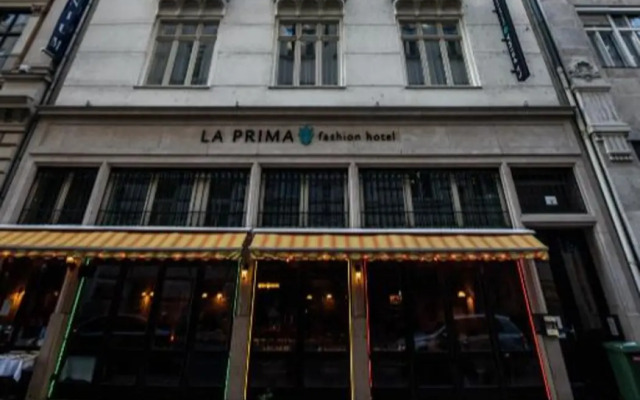 La Prima Fashion Hotel
