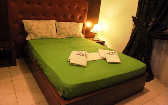 Toti Boutique Rooms