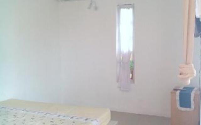 Pari Solata Seaview