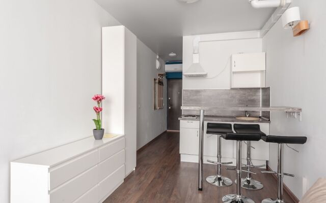 Studio Apartment on Malysheva 42a 14 floor