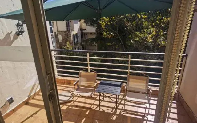 Anning Hot Spring Longjing Homestay