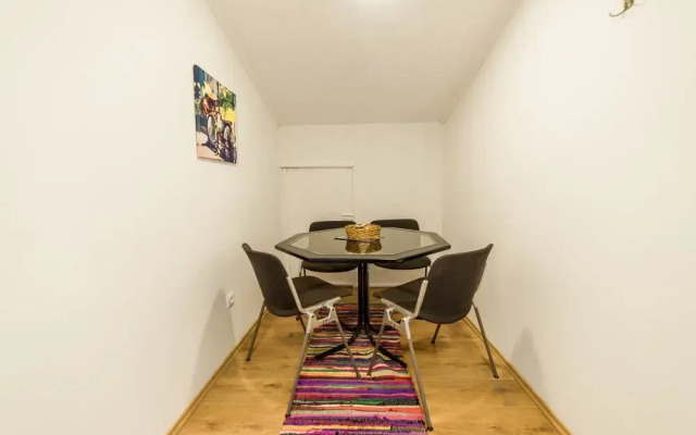 Rooms & Apartment GH Pasha