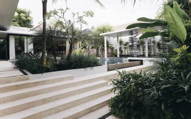 Villa Ambergris by Nakula