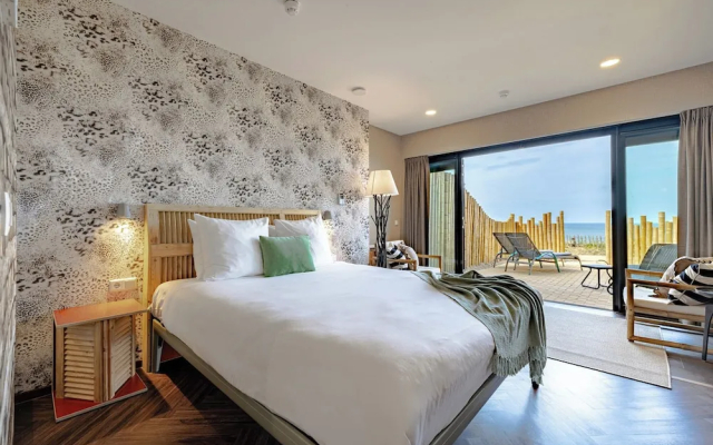 Beachhouse Hotel
